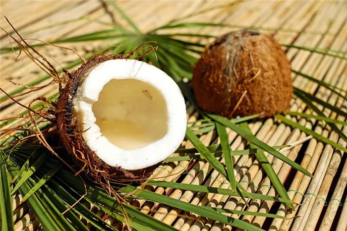 Как расколоть кокос в домашних условиях: лайфхаки