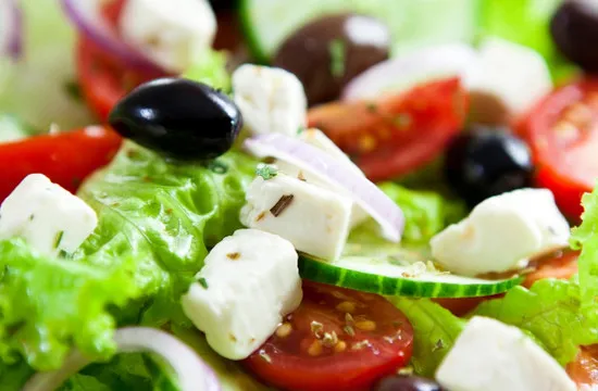 Как приготовить Греческий салат (рецепт и фотографии)