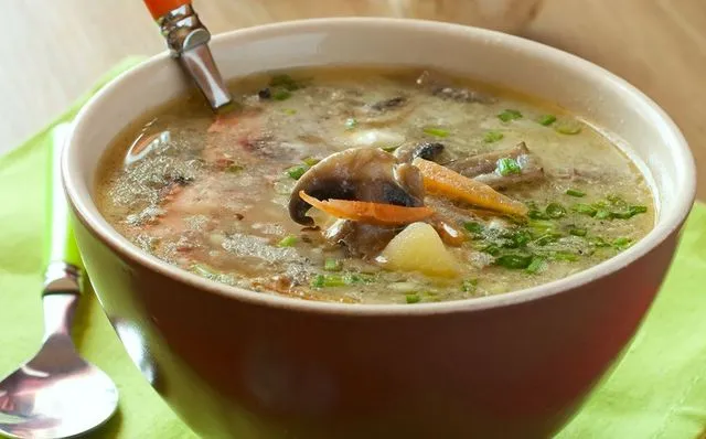 Рецепт 1: Грибной суп из сушеных грибов