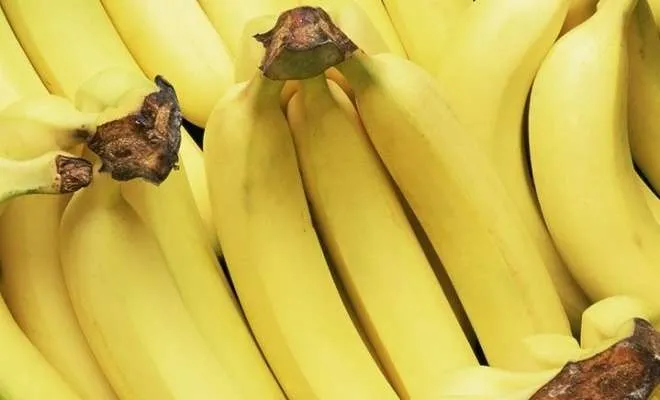 бананы в магазине