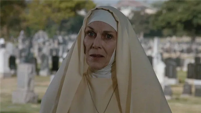 Монахиня Мэри Хелена, мать Фредди