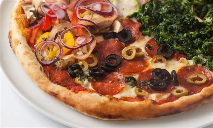 Итальянская пицца на любой вкус в одном рецепте - Четыре сезона