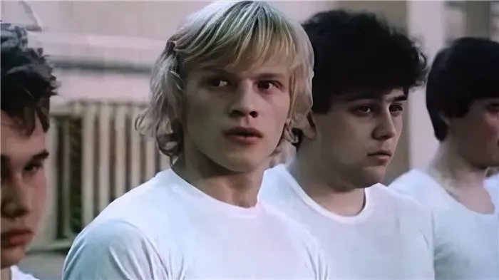 Забавы молодых (1986), одна из первых взрослых работ актера